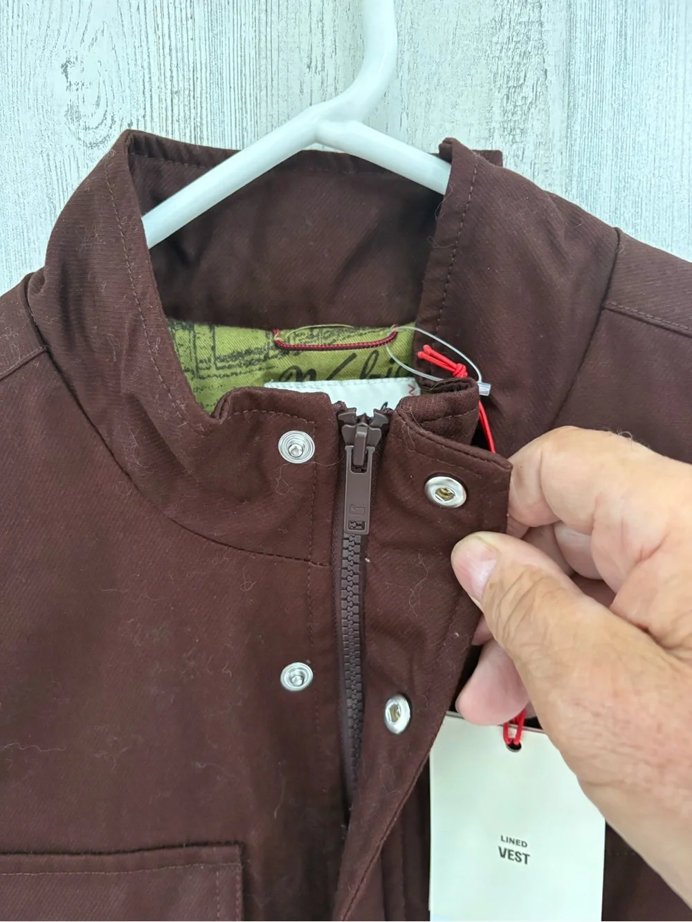 Woolrich Men’s Size Small Full Zip Lined Vest In Brown Multi Pockets NWT